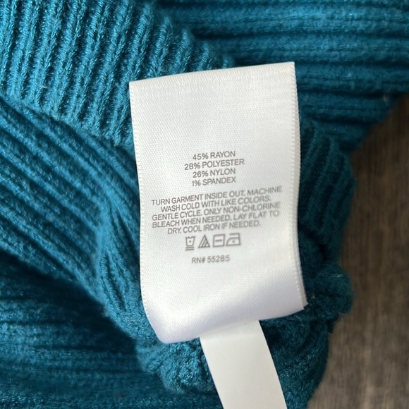 Express Sweater Blue Green Color Block Ribbed Dolman Sleeve Sweater Size Small - Picture 11 of 16